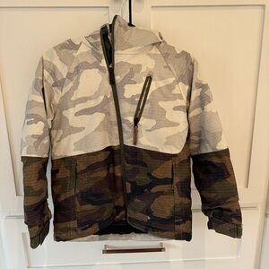 686 Boys Hydra Insulated Jacket (S) White, Tan, Brown and Black Camo
